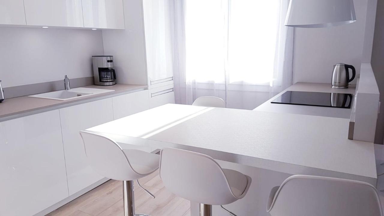 Le White Cosy A 5 Minutes Du Lac Avec Parking Privatif Gratuit Annecy Exterior foto