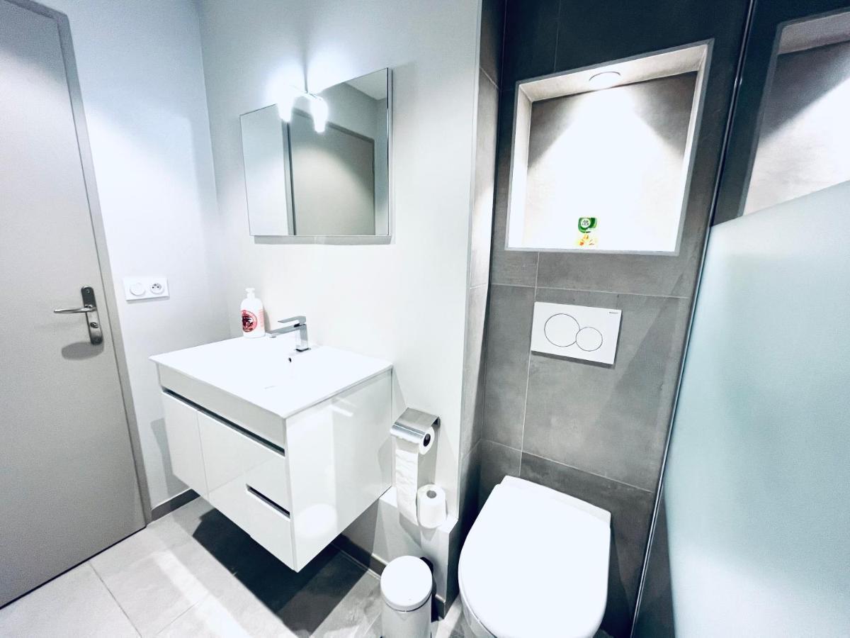 Le White Cosy A 5 Minutes Du Lac Avec Parking Privatif Gratuit Annecy Exterior foto