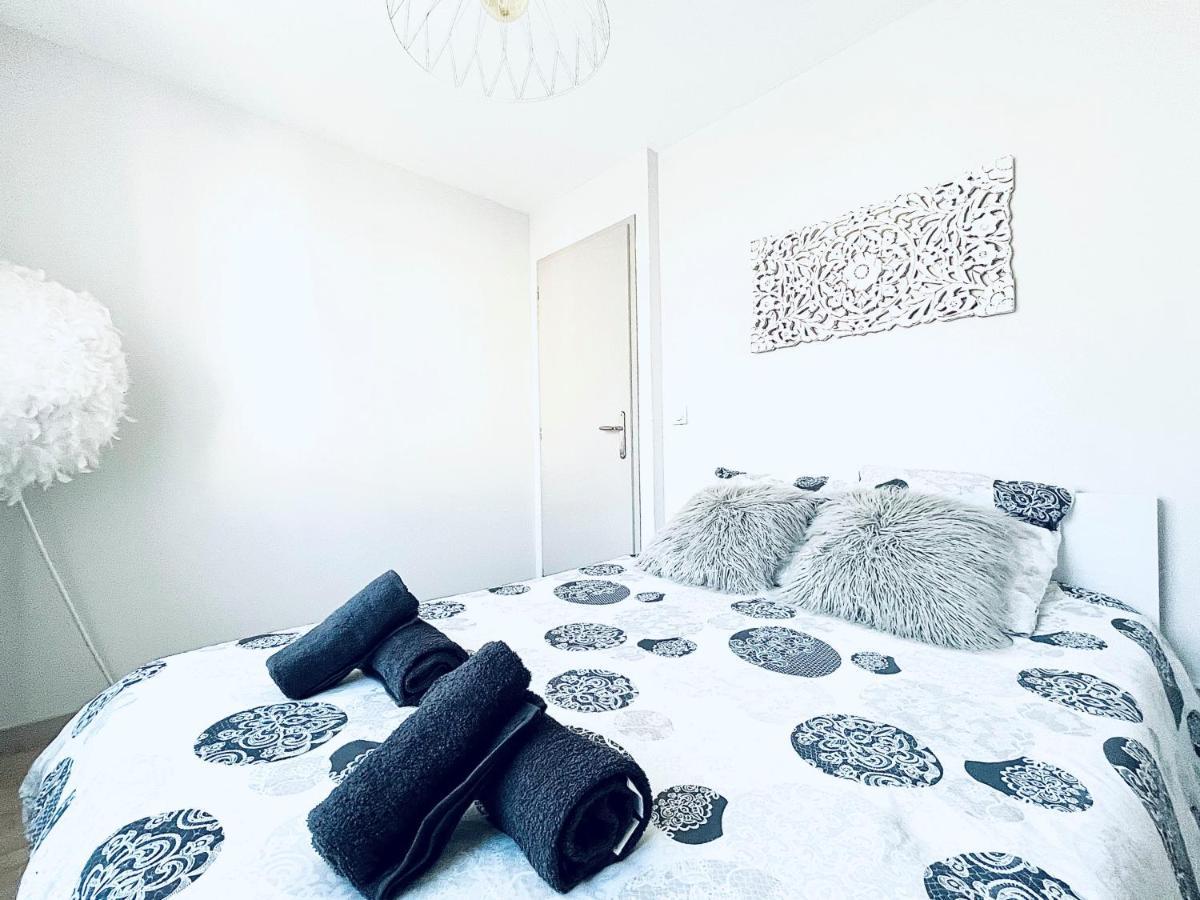 Le White Cosy A 5 Minutes Du Lac Avec Parking Privatif Gratuit Annecy Exterior foto