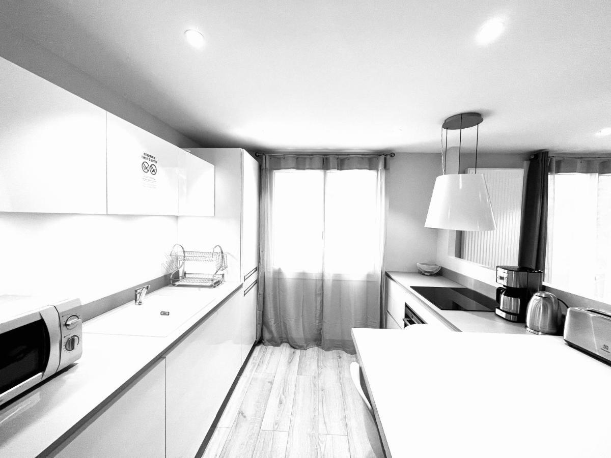 Le White Cosy A 5 Minutes Du Lac Avec Parking Privatif Gratuit Annecy Exterior foto